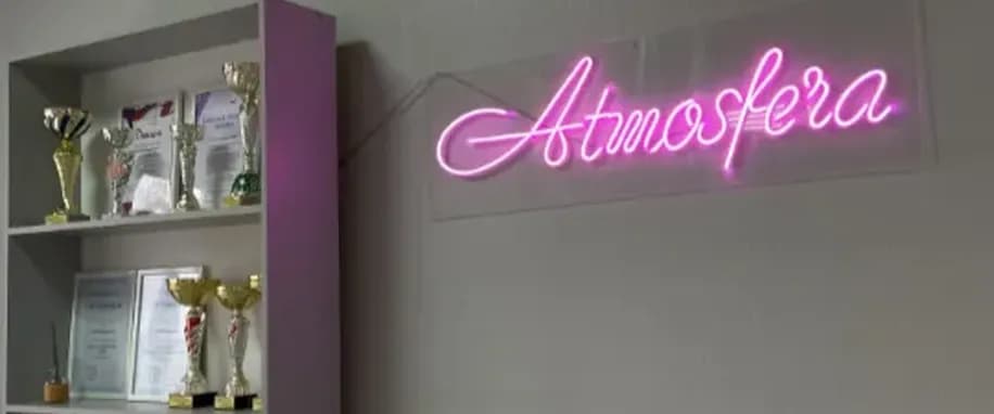 gallery slide