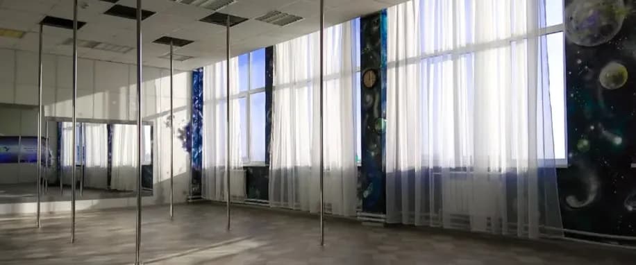 gallery slide