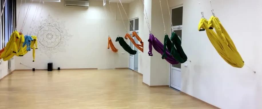 gallery slide