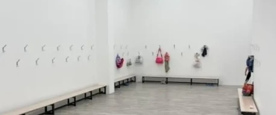 gallery slide