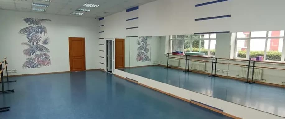 gallery slide