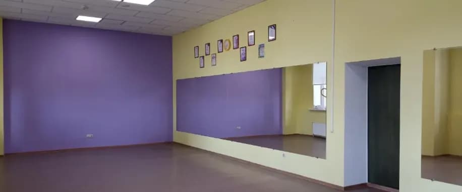 gallery slide