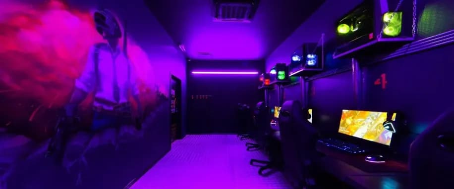 gallery slide